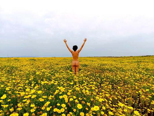 Femminile e nudità: una visione dirompente.